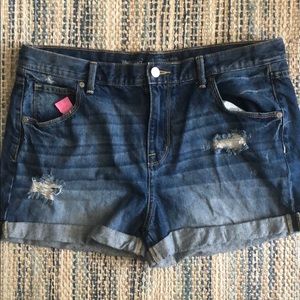 Boyfriend Midi shorts